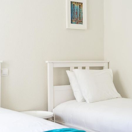 Comfy Flat W/ Rooftop Beach View By Lovelystay Burgau Exterior photo