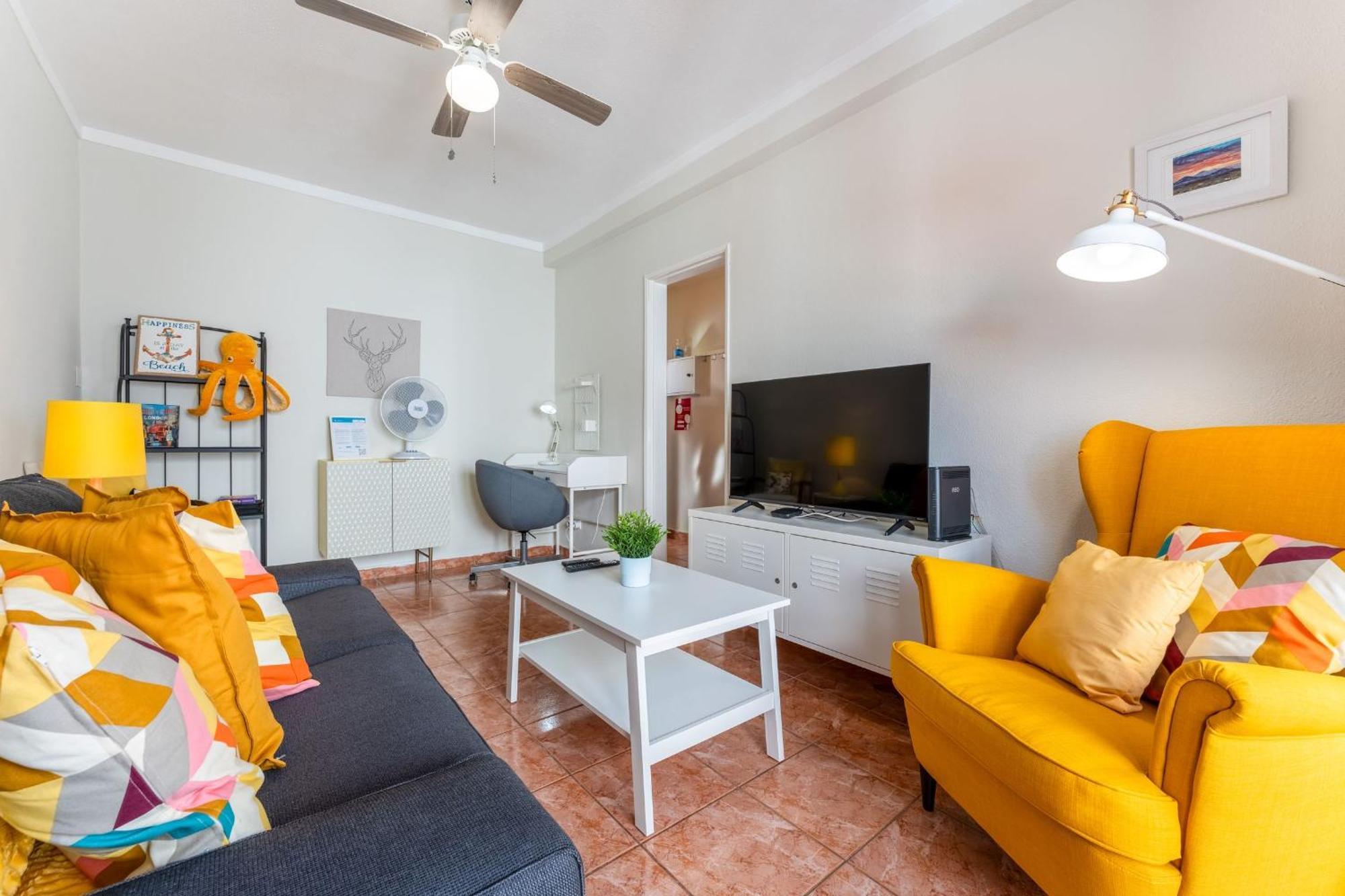 Comfy Flat W/ Rooftop Beach View By Lovelystay Burgau Exterior photo